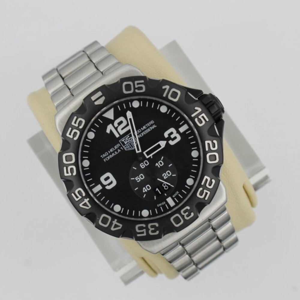 Tag Heuer WAH1010.BA0854 Mens Formula 1 Series Quartz Watch 44mm Black Silver 8"